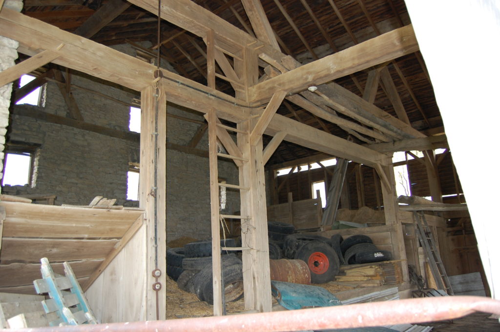 Stone & Timber Half Closed Forebay Barn - My Store